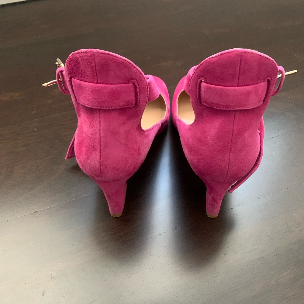 Pink Valentino preown shoots.